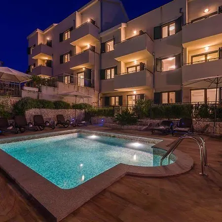 Apartment Salena *